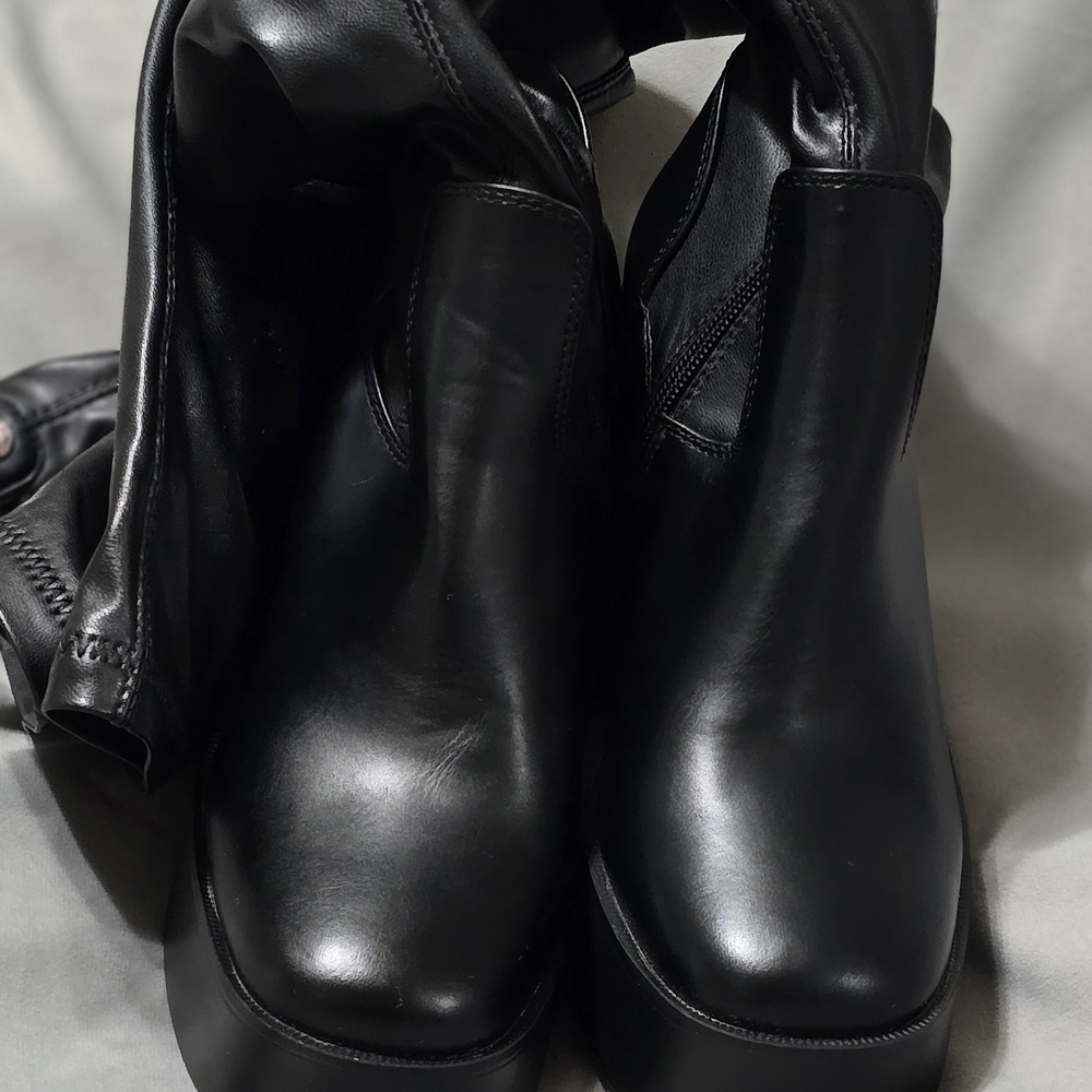 NWOT Glossy Black Over the Knee Platform Boots - Picture 4 of 10